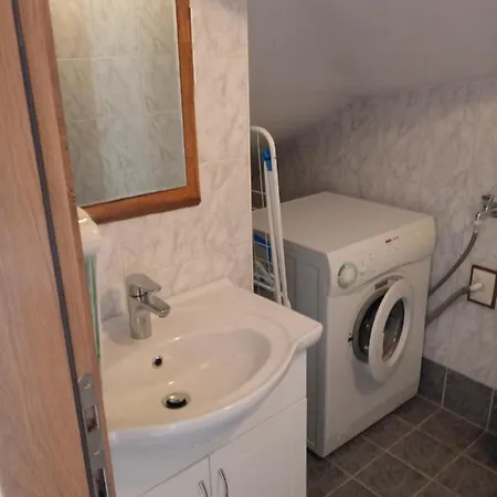 Vila Arsini - Sa 3 Sobe Za Do 6 Osoba, - Dracevac *